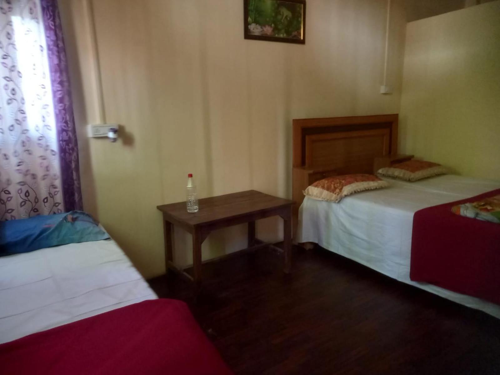 Mother Hostel Варанаси Экстерьер фото